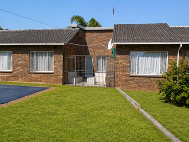 3 Bedroom House in Rooihuiskraal