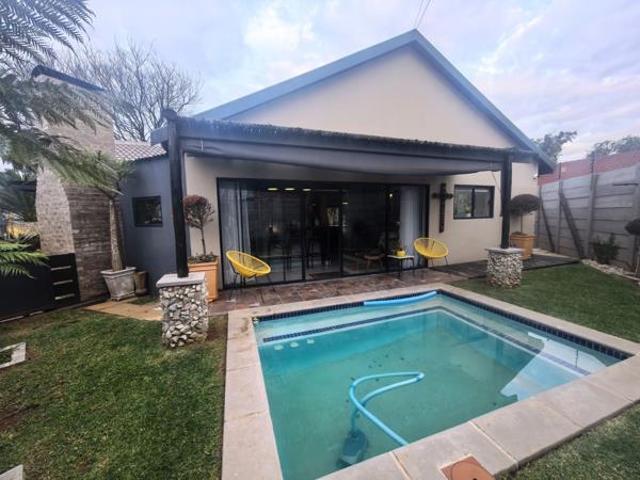 3 Bedroom House in Rooihuiskraal