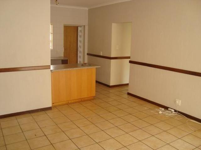3 Bedroom House in Rooihuiskraal North