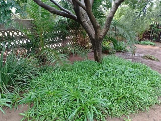 3 Bedroom House in Roosheuwel