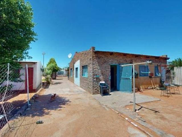 3 Bedroom House in Rosedale