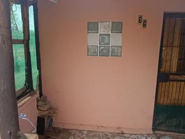 3 Bedroom House in Rosedale