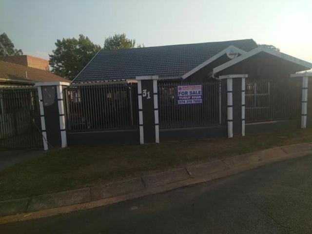 3 Bedroom House in Raisethorpe