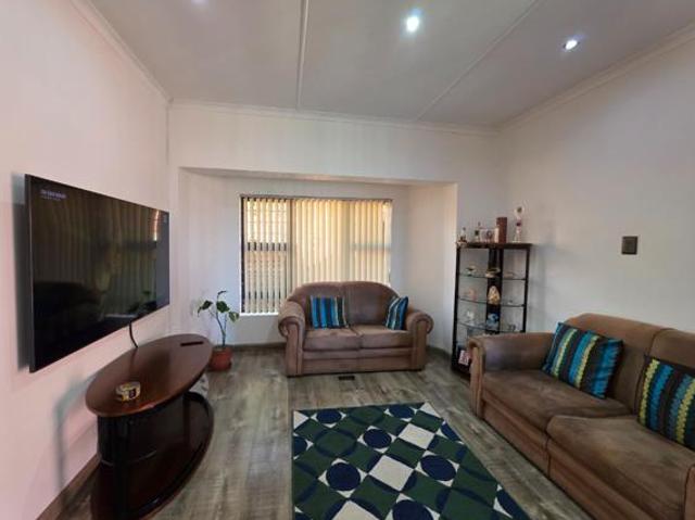3 Bedroom House in Raisethorpe