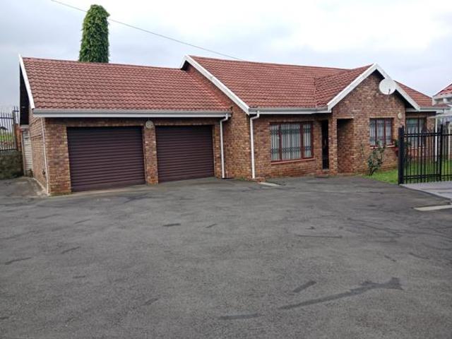 3 Bedroom House in Raisethorpe