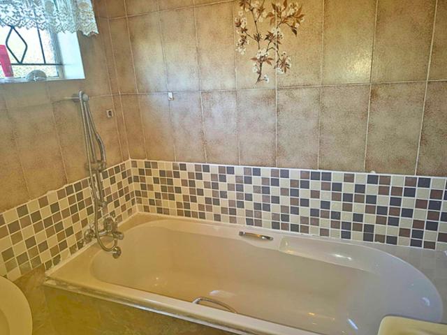 3 Bedroom House in Raisethorpe
