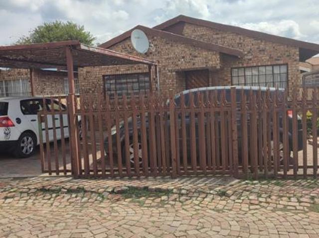 3 Bedroom House in Randfontein Central