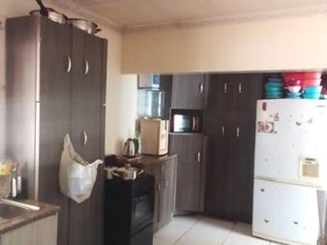 3 Bedroom House in Randlespark
