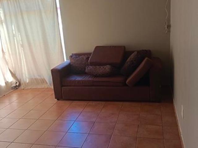3 Bedroom House in Randlespark