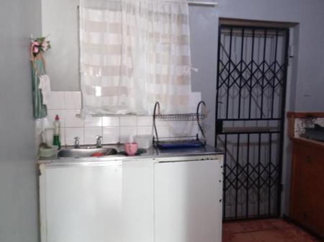 3 Bedroom House in Randlespark