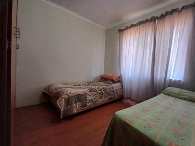 3 Bedroom House in Randlespark