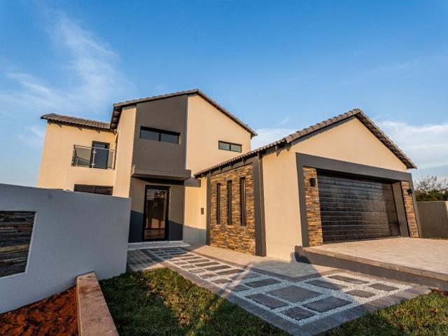 3 Bedroom House in Raslouw