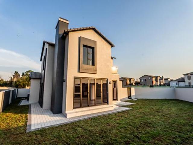 3 Bedroom House in Raslouw Manor