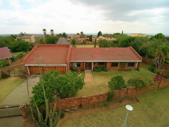 3 Bedroom House in Reyno Ridge