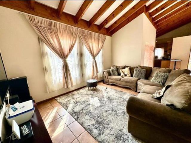 3 Bedroom House in Reyno Ridge