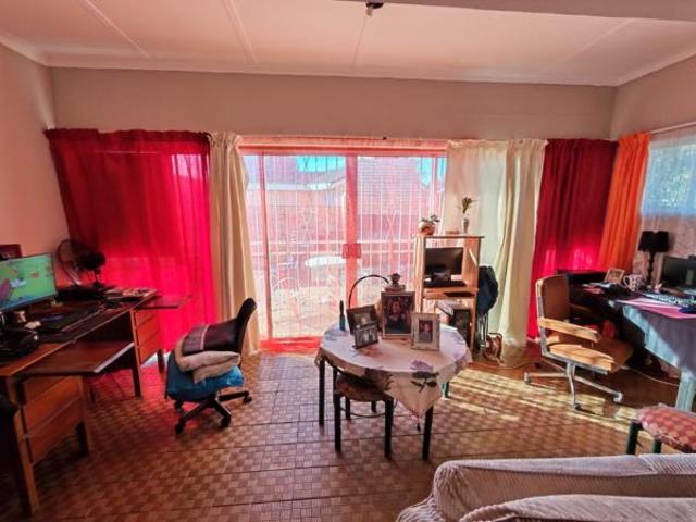 3 Bedroom House in Rhodesdene