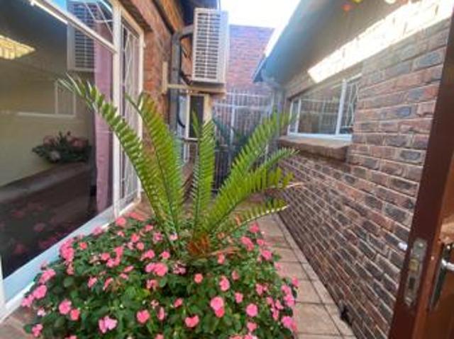 3 Bedroom House in Rhodesdene