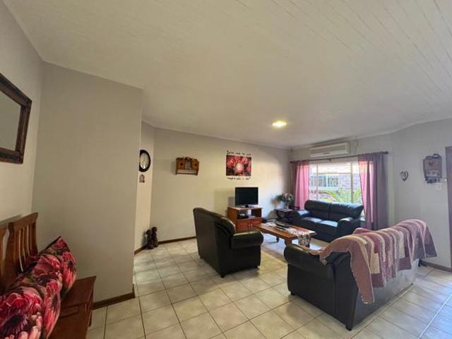 3 Bedroom House in Rhodesdene