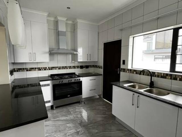3 Bedroom House in Riverside Estate