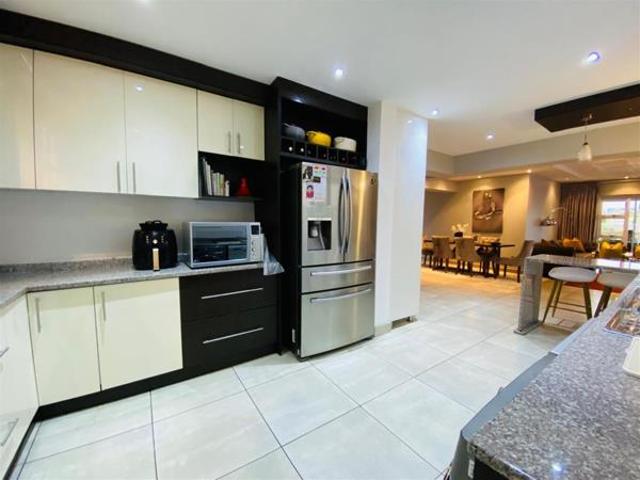 3 Bedroom House in Riverspray Lifestyle Estate