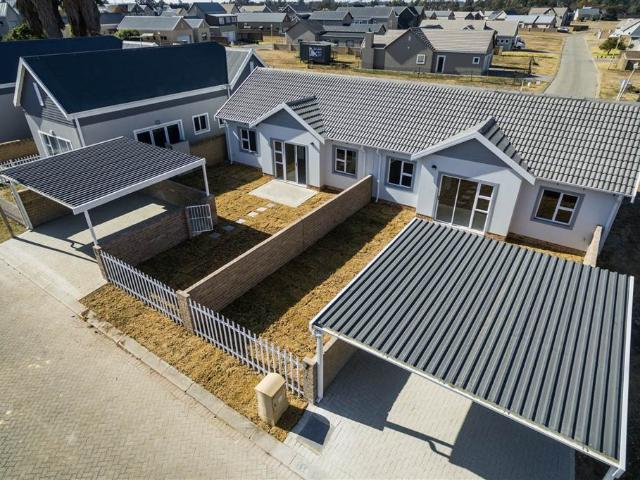 3 Bedroom House in Riverspray Lifestyle Estate