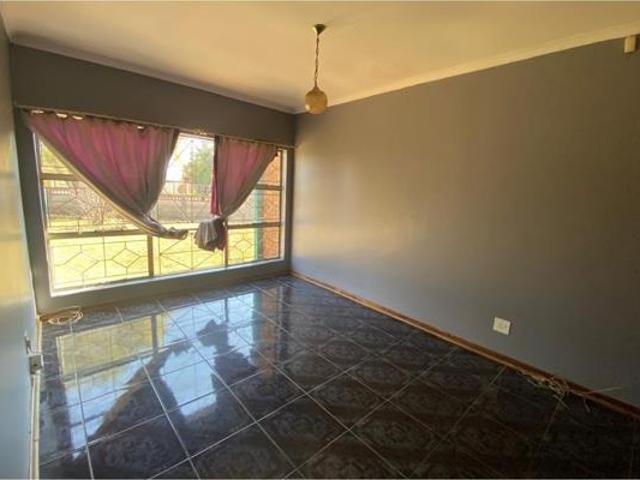 3 Bedroom House in Riamar Park
