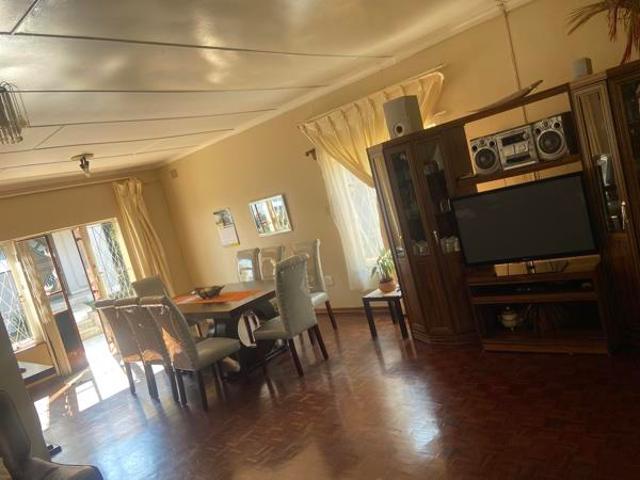 3 Bedroom House in Richmond