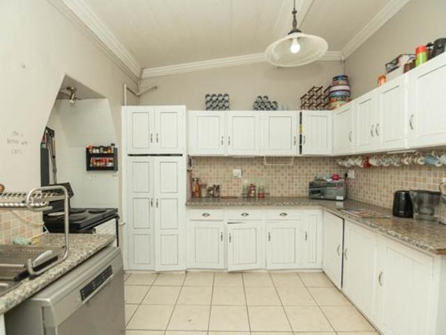 3 Bedroom House in Richmond Hill