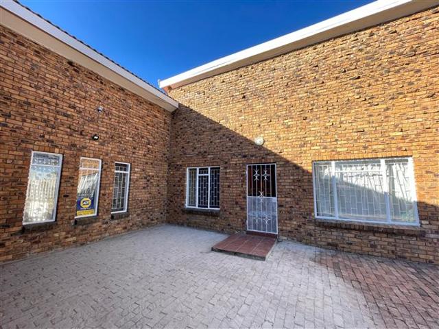 3 Bedroom House in Richview