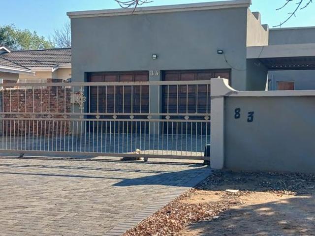 3 Bedroom House in Riebeeckstad