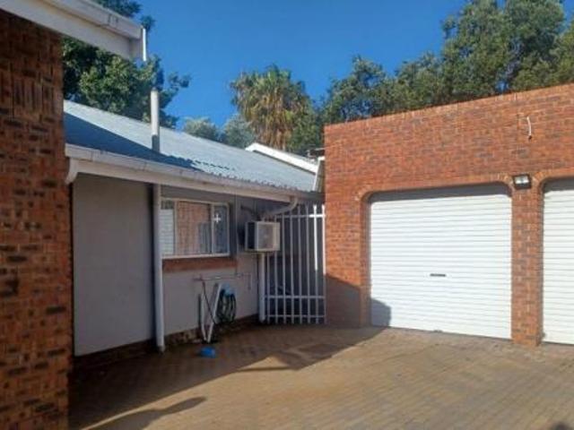 3 Bedroom House in Riebeeckstad