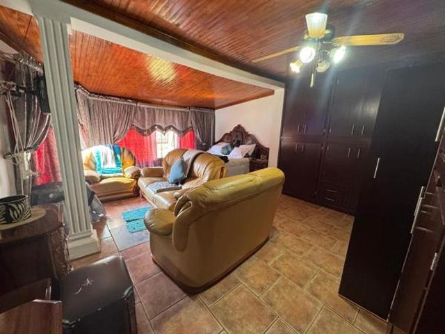 3 Bedroom House in Riebeeckstad