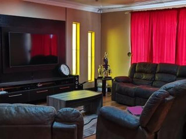 3 Bedroom House in Riebeeckstad