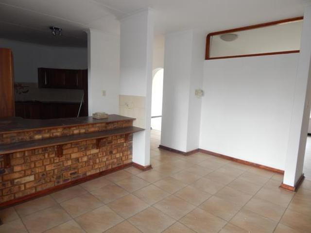 3 Bedroom House in Rietvalleirand