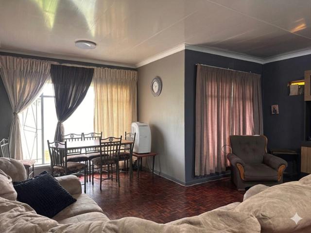 3 Bedroom House in Risiville