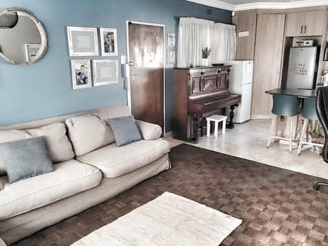3 Bedroom House in Woodmere