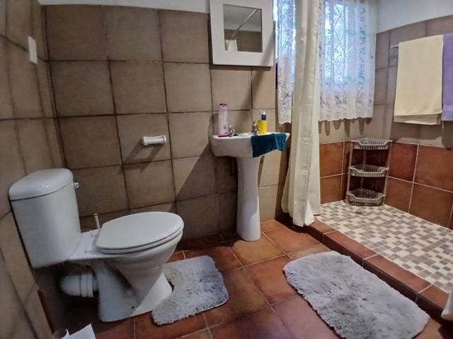 3 Bedroom House in Woodgrange