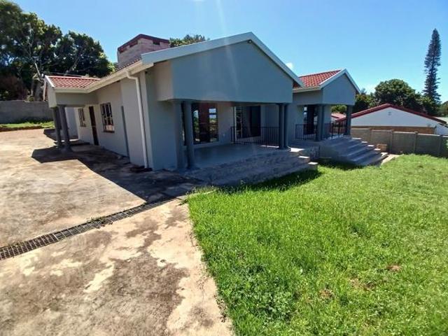 3 Bedroom House in Woodgrange