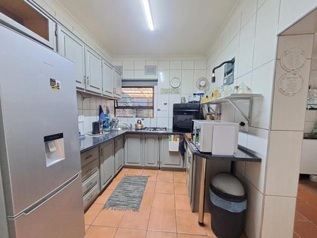 3 Bedroom House in Woodgrange