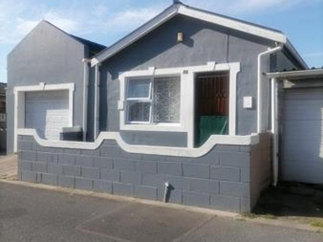 3 Bedroom House in Woodlands