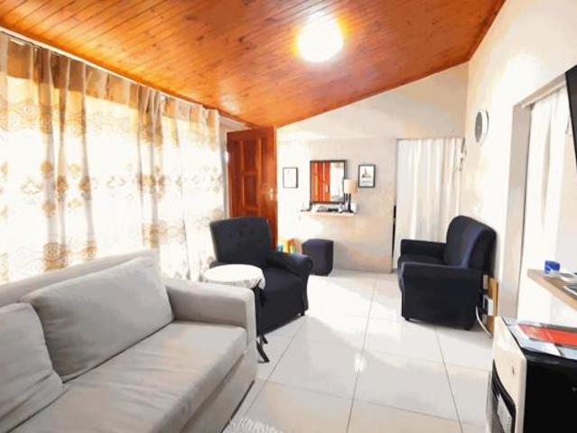 3 Bedroom House in Woodlands