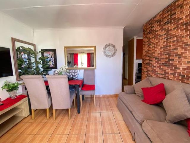 3 Bedroom House in Woodlands