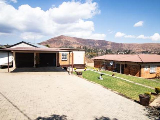 3 Bedroom House in Waterval Boven