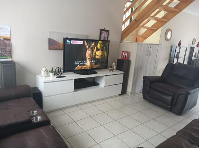 3 Bedroom House in Waterval East