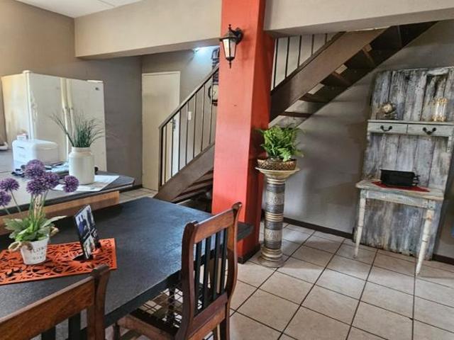 3 Bedroom House in Waterval East