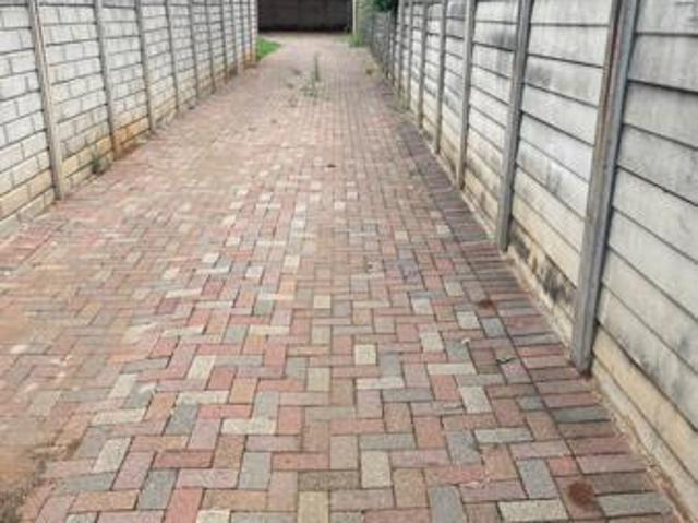3 Bedroom House in Waterval East