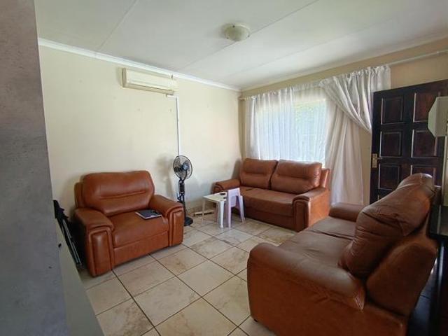 3 Bedroom House in Waterval East