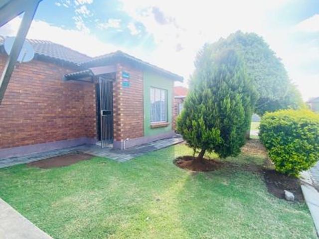 3 Bedroom House in Waterval East