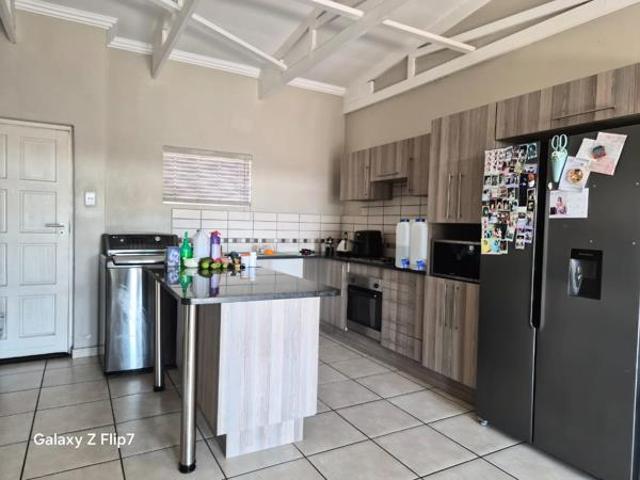 3 Bedroom House in Waterval East