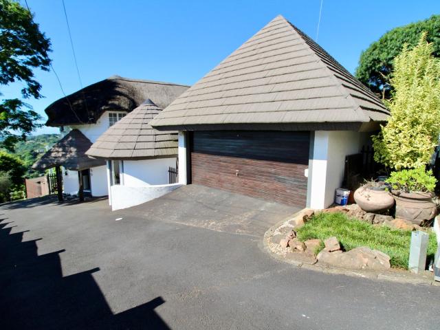 3 Bedroom House in Waterfall